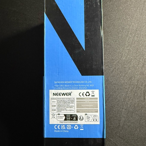 NEEWER TT560 Flash Speedlite - Picture 4 of 5